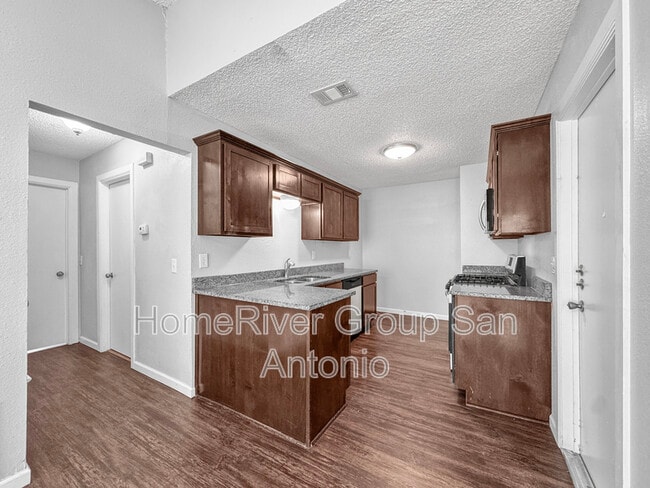 Building Photo - 9510 Bowen Dr