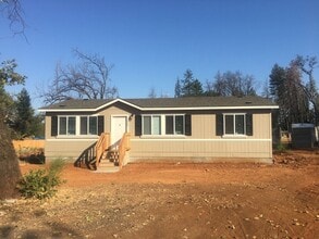 Building Photo - 1209 Snowflake Ln