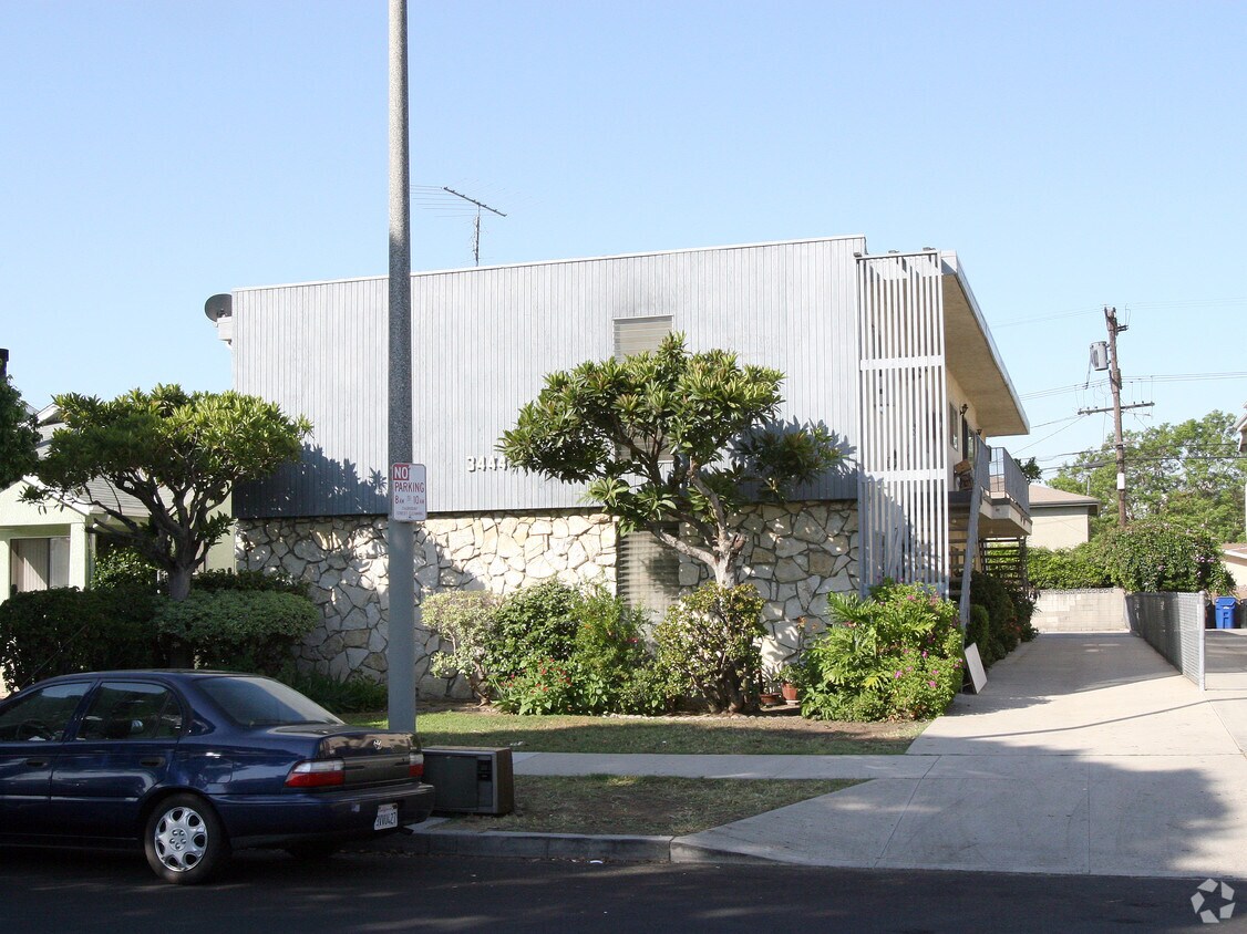 Building Photo - 3444 Garden Ave
