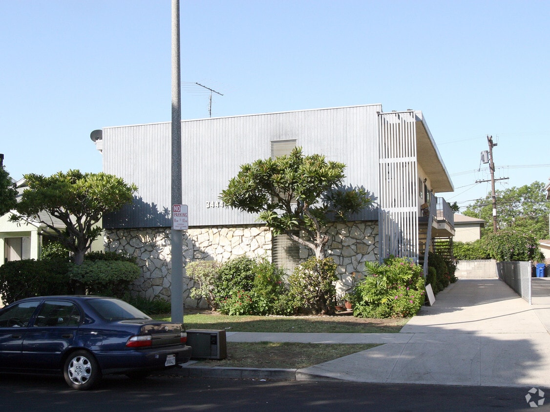 Foto del edificio - 3444 Garden Ave