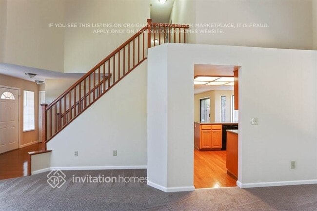 Building Photo - 3855 Rockford Dr