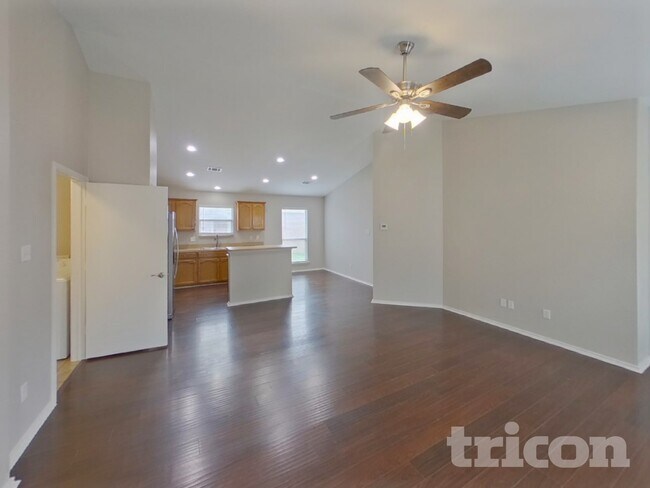 Foto del edificio - 1145 Boxwood Dr