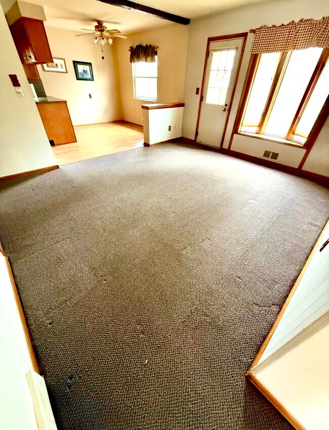 Foto del edificio - 12237 Champaign Ave