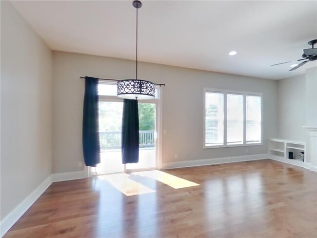 Building Photo - 19280 Castle Ct