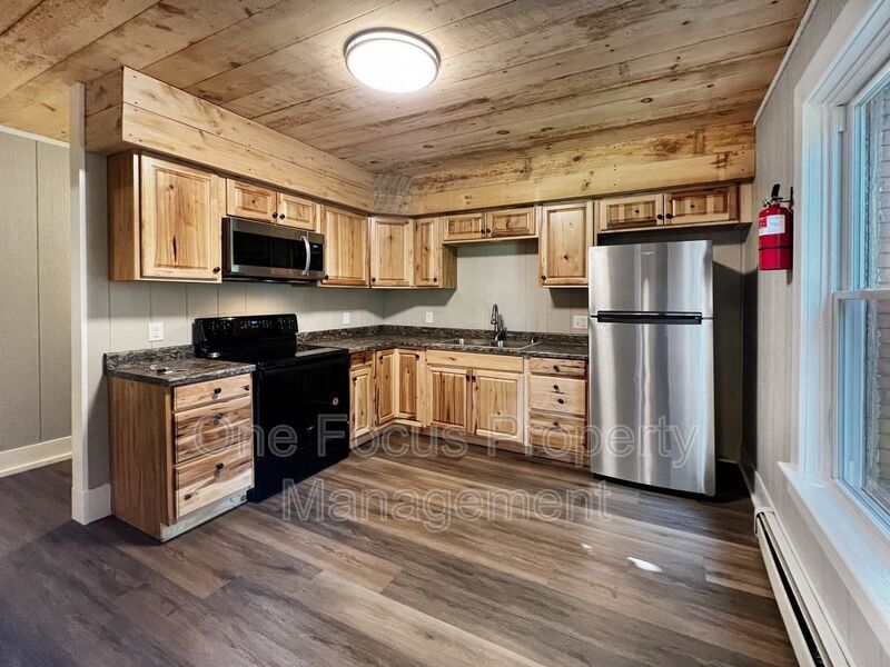Foto principal - 461 S Fairview St