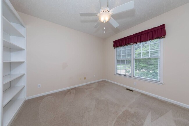Foto del edificio - 2036 Back River Ln