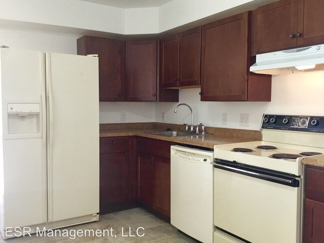 Building Photo - 5540 Crown Blvd