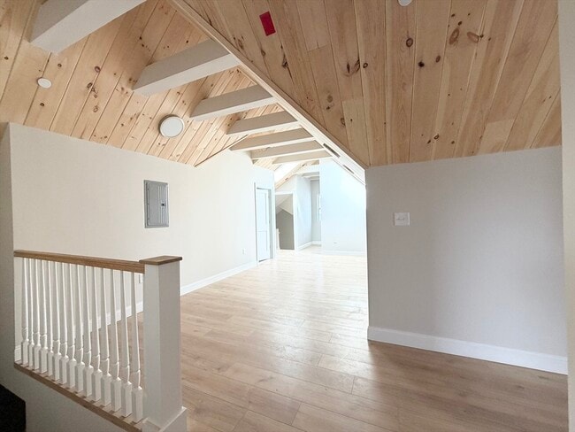 Building Photo - 3 1/2 Buffum St