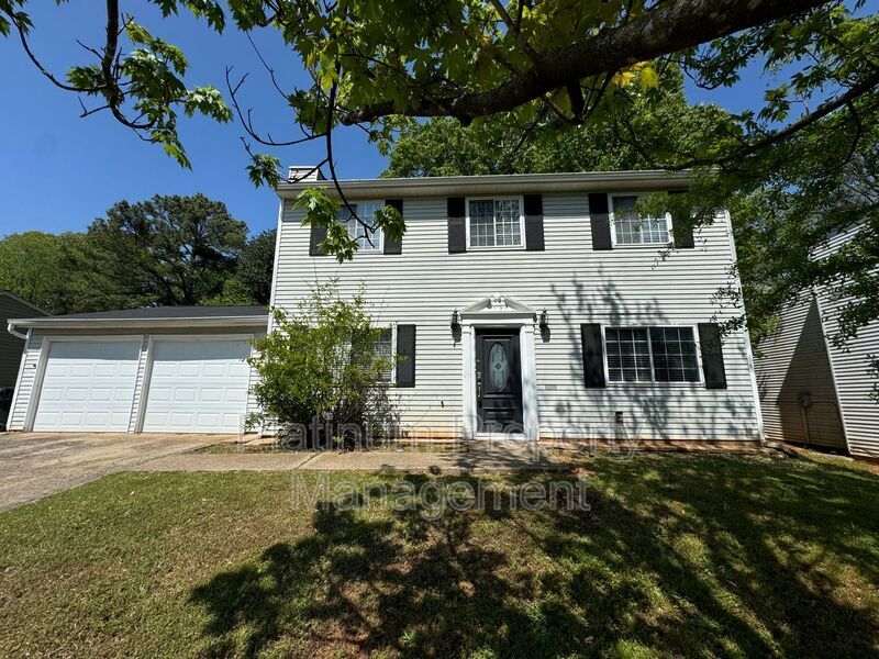 Primary Photo - 10550 Worthington Hills Manor
