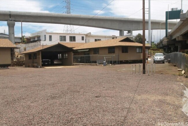 Foto del edificio - 667 Kamehameha Hwy