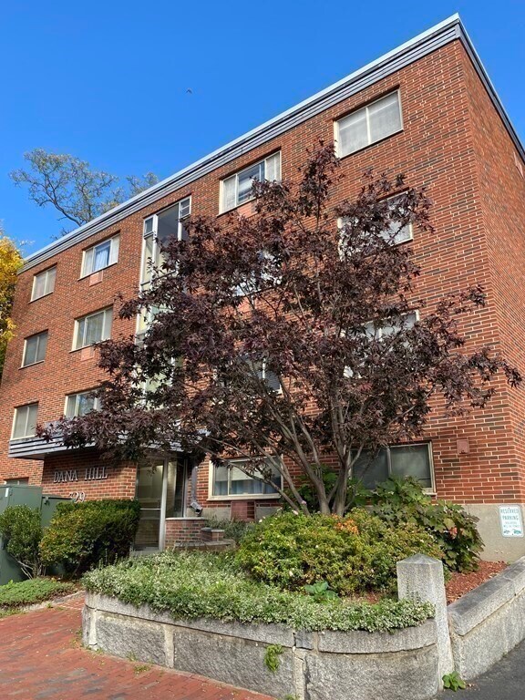 Foto del edificio - 329 Harvard St