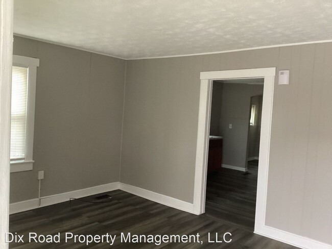 Building Photo - 3 br, 1 bath House - 643 Syracuse Avenue,