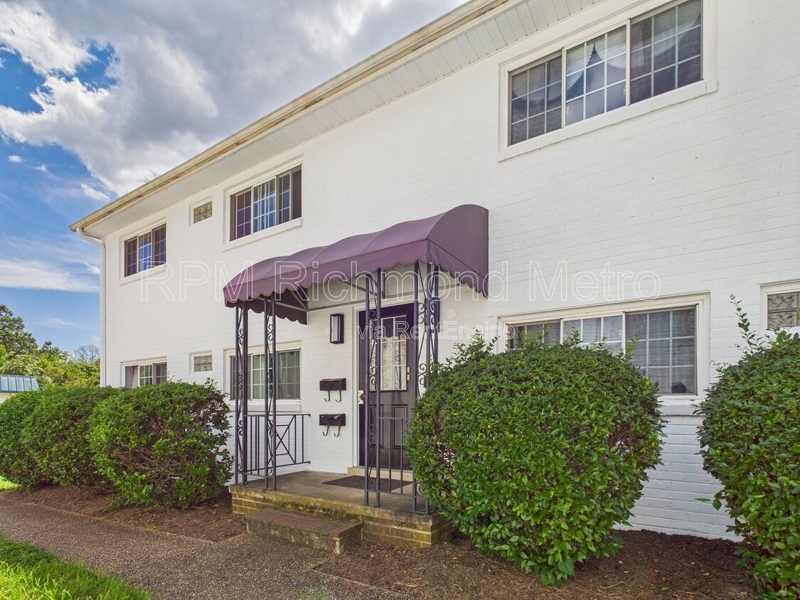 Primary Photo - 4032 MacArthur Ave