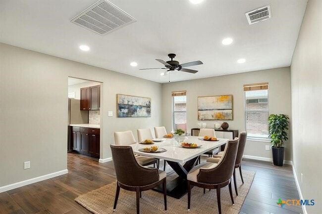 Foto del edificio - 2412 Willow Way