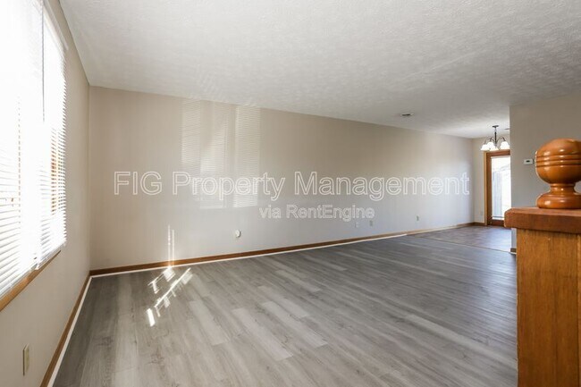 Foto del edificio - 537 Scott County Rd