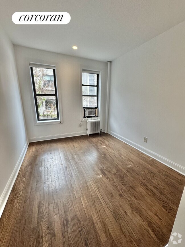 Building Photo - 413 E 70th St