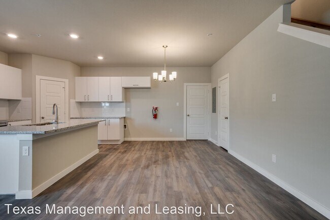 Building Photo - 2 br, 1.5 bath House - 643 Harvest Moon Drive