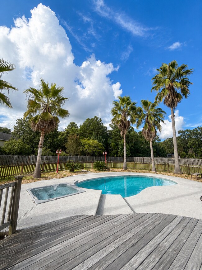 Building Photo - 655 Bristol Hammock Cir