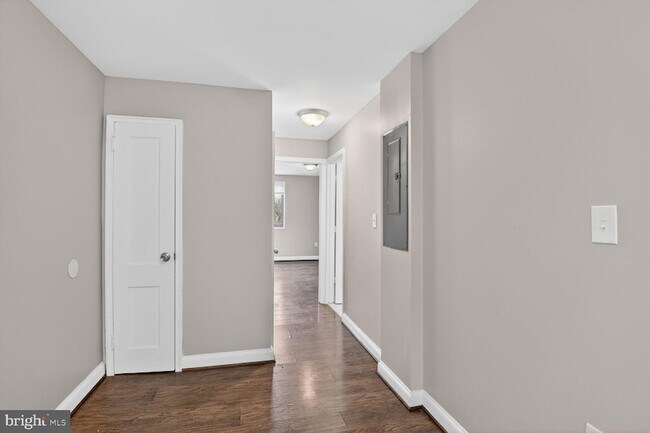 Building Photo - 4430 Martin Luther King Jr Ave SW