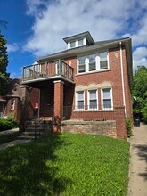 Building Photo - 9122 Pinehurst St