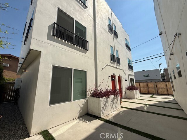 Building Photo - 21715 Hart St