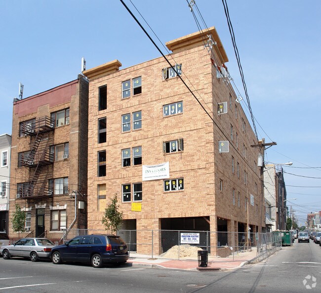 exterior - 4115 Park Ave