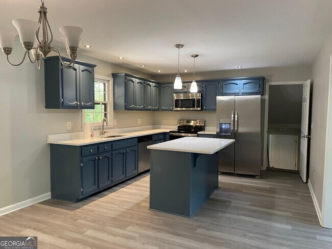 Building Photo - 220 Freestone Dr