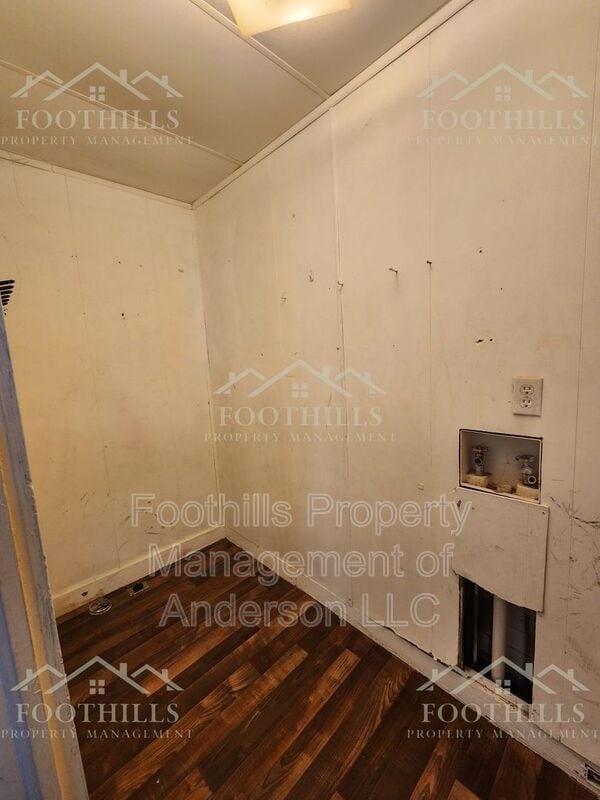 Building Photo - 110 N Prevost St