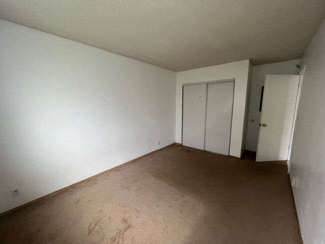 Building Photo - 2 Bed, 1 Bath at Windward Acres