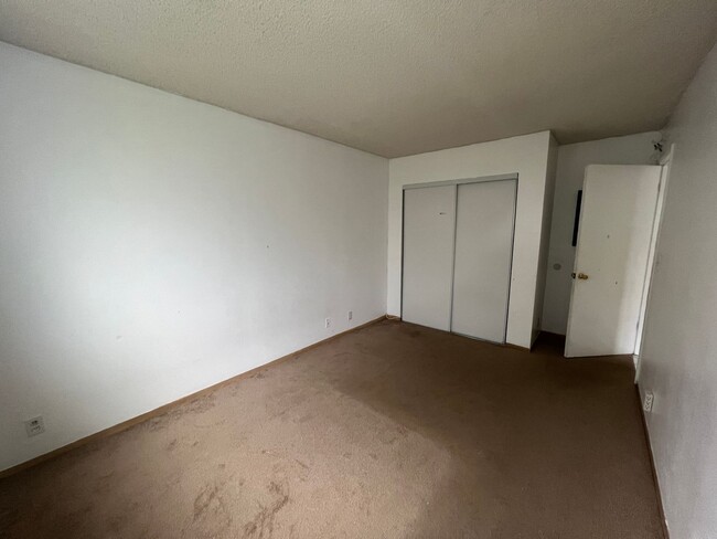 Foto del edificio - 2 Bed, 1 Bath at Windward Acres