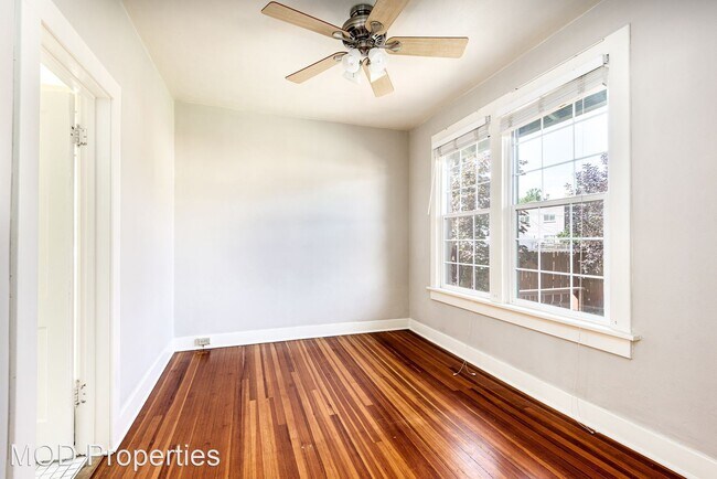 Foto del edificio - 4 br, 2 bath House - 45 S. Emerson Street