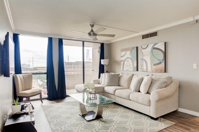 Foto del edificio - 3525 Sage Rd