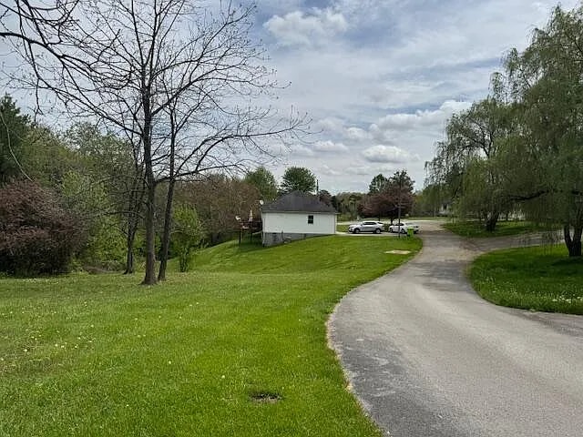 Building Photo - 77 Bethy Rd