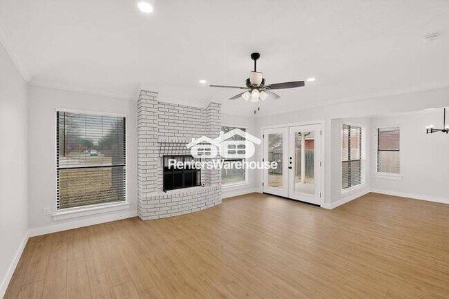 Building Photo - Move-In Ready 3 Bed / 2 Bath in Desirable Fox Hollow – Covered Back Porch, 2-Car Garage, Great Sc...