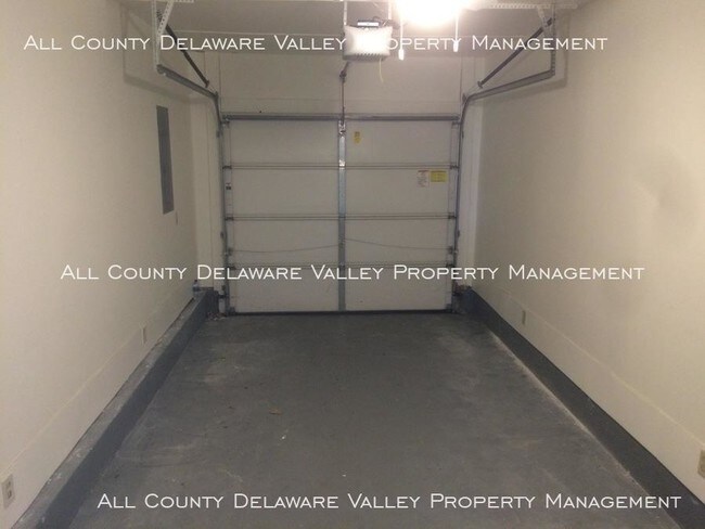 Building Photo - 2 bedroom in Wyomissing PA 19610