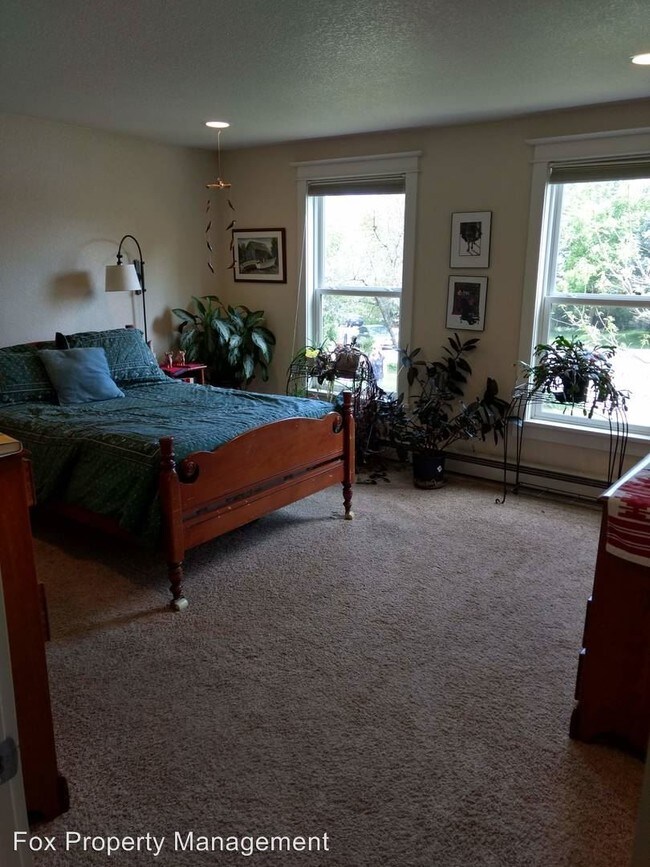 Foto del edificio - 4 br, 2 bath House - 1495 N. Franklin Court