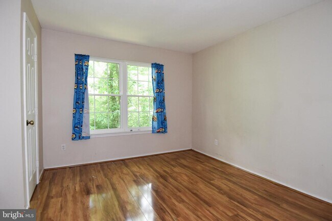Building Photo - 13550 Lord Sterling Pl