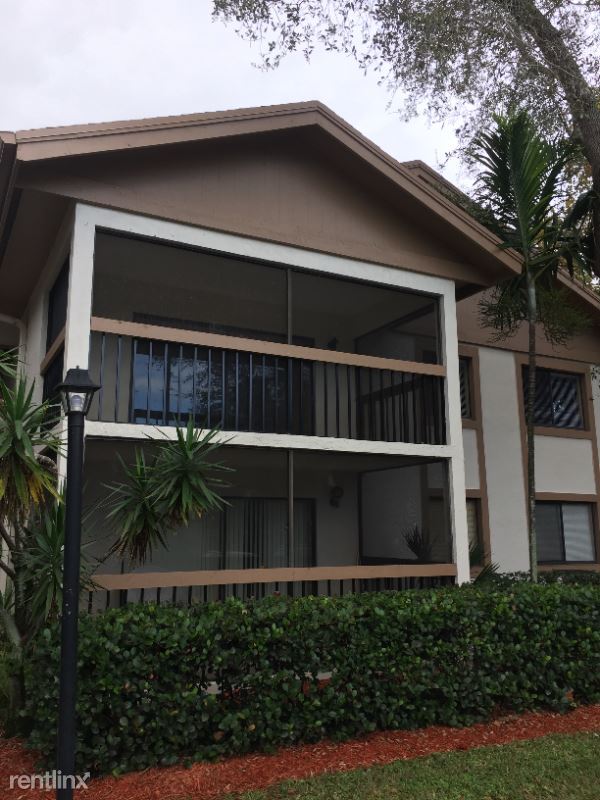 Building Photo - 2 br, 2 bath Condo - 852 NW Fork Rd