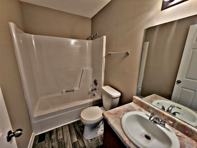 Building Photo - 4424 Torrance Dr NW