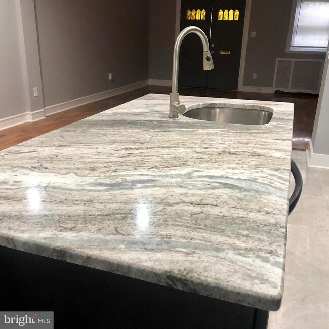 Foto del edificio - 5624 Diamond St