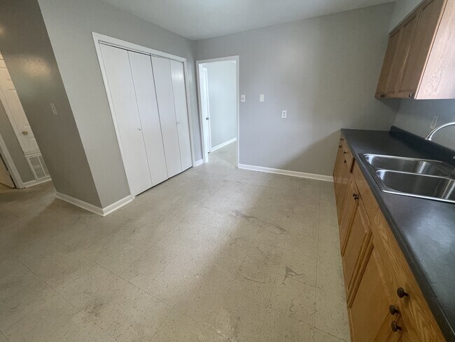 Foto del edificio - 2722 Delille St