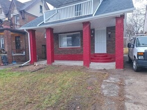 Building Photo - 13225 Santa Rosa Dr