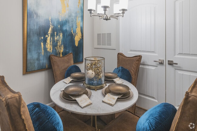 Sapphire | 2BR, 2BA - 1,096SF - Dining Room - Harborstone