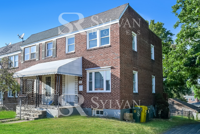 Foto principal - Charming townhome for new residents!