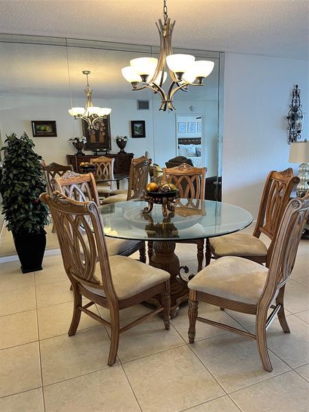 Foto del edificio - 12950 SW 13th St