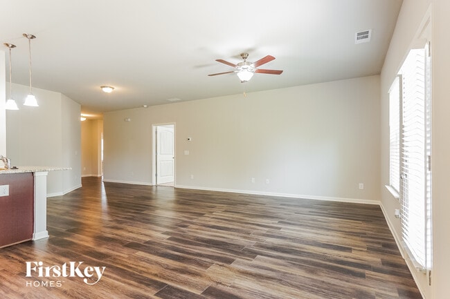 Building Photo - 1025 Parkers Cv