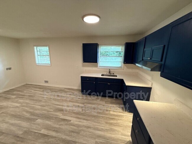 Foto del edificio - 4680 Ryan Rd