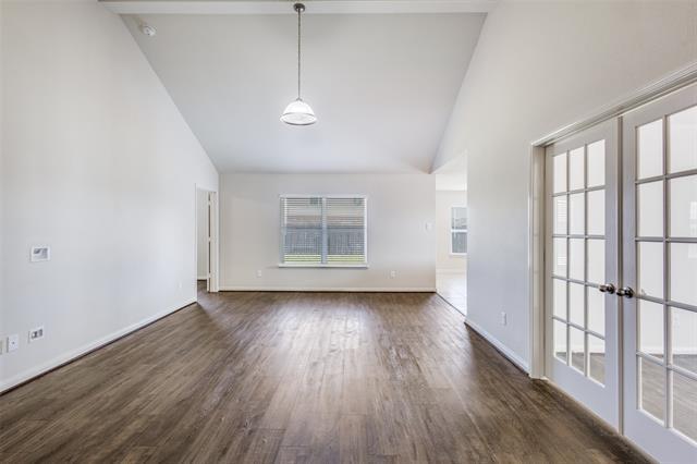 Foto del edificio - 2101 Old Harbor Way