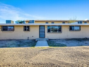 Building Photo - 2643 N Estrella Ave