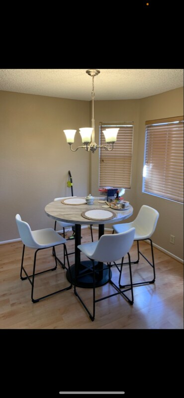 Foto del edificio - 941 Falconhead Ln